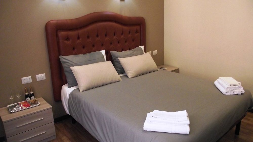 Couette-café Lazio Elegance
